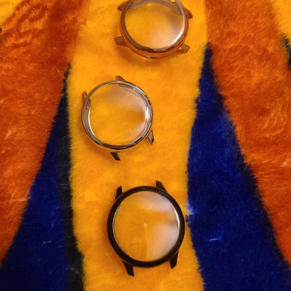 Samsung Watch Covers - Picture 2 of 8